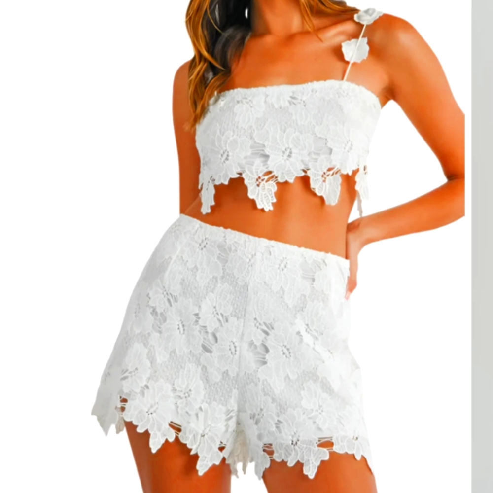 Amable Chic White Lace Crop Top and Shorts Set NWT Asst Sizes